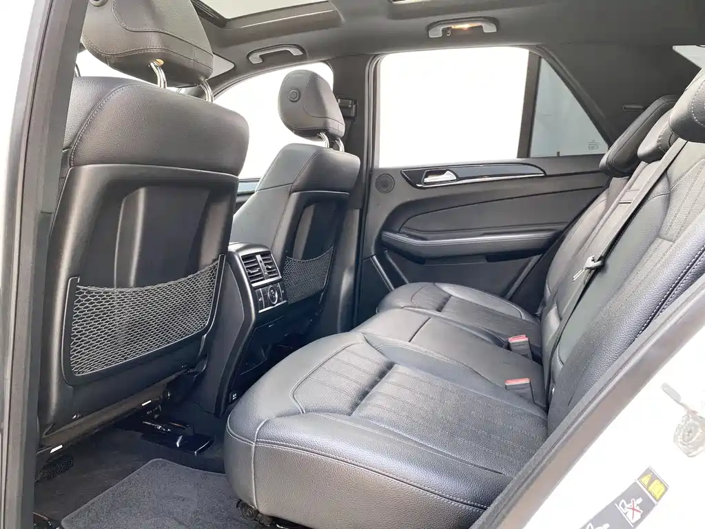 Mercedes-Benz GLE 2018 — фото 11
