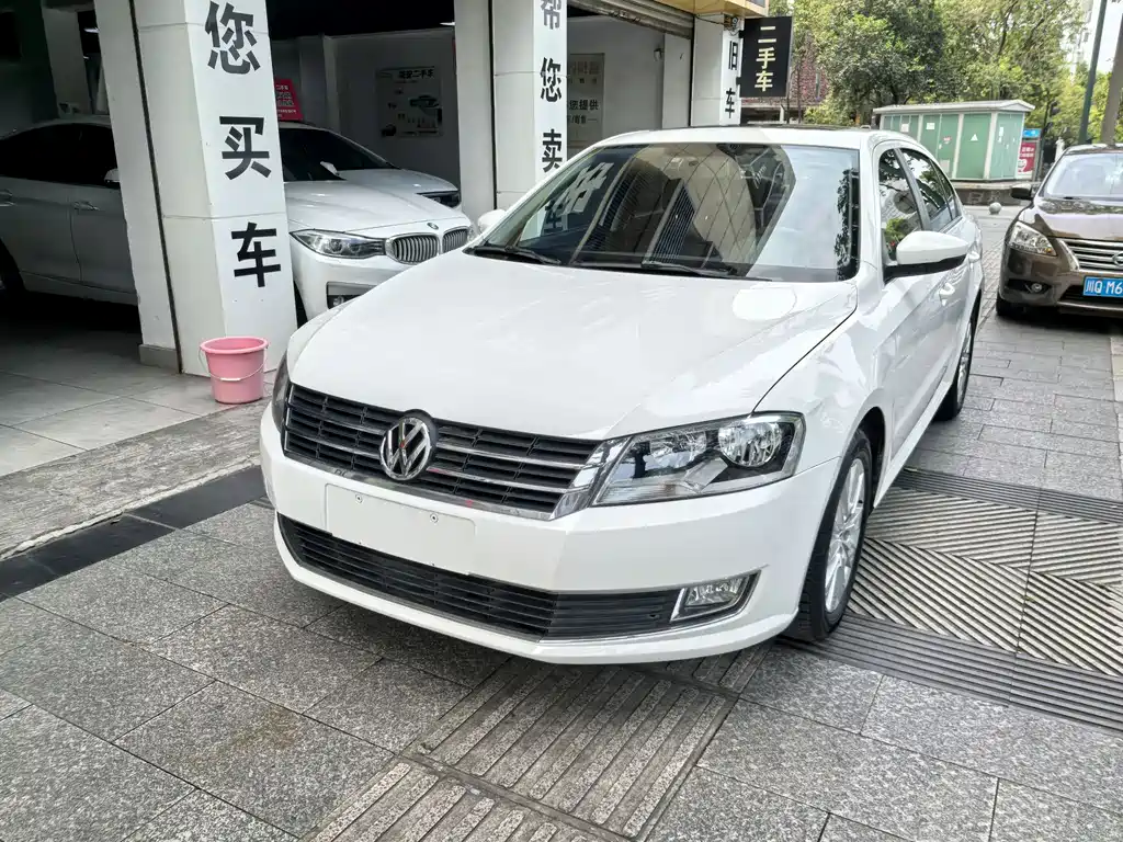 Volkswagen Lavida 2013