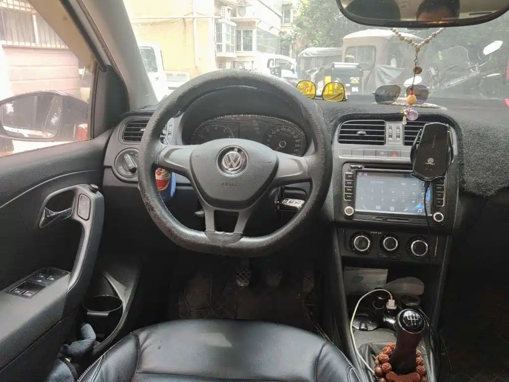 Volkswagen Polo 2016
