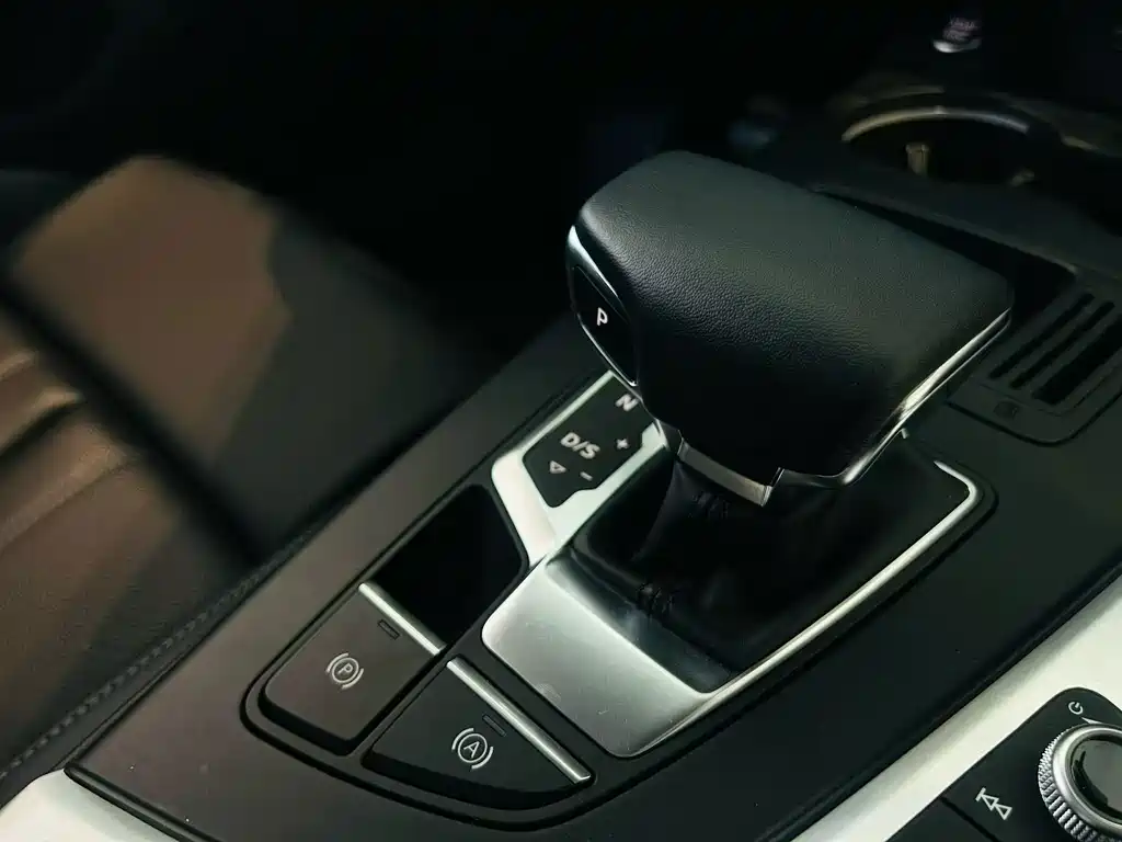 Audi A4L 2024