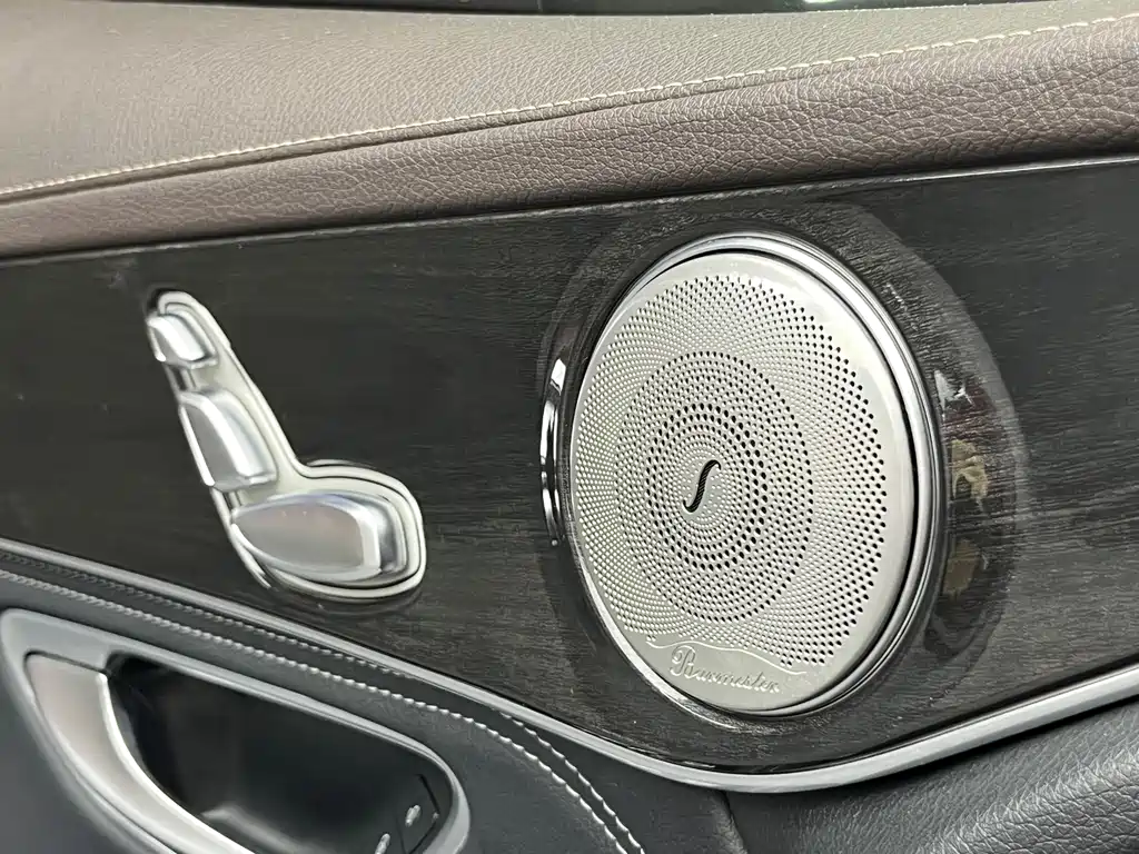 Mercedes-Benz GLC 2018 — фото 10