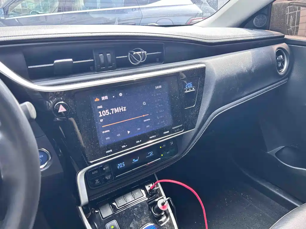 Toyota Corolla Hybrid 2020 — фото 8