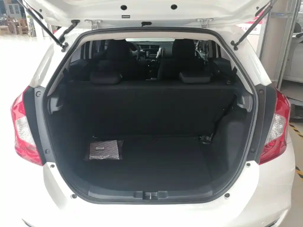 Honda Fit 2019 — фото 19