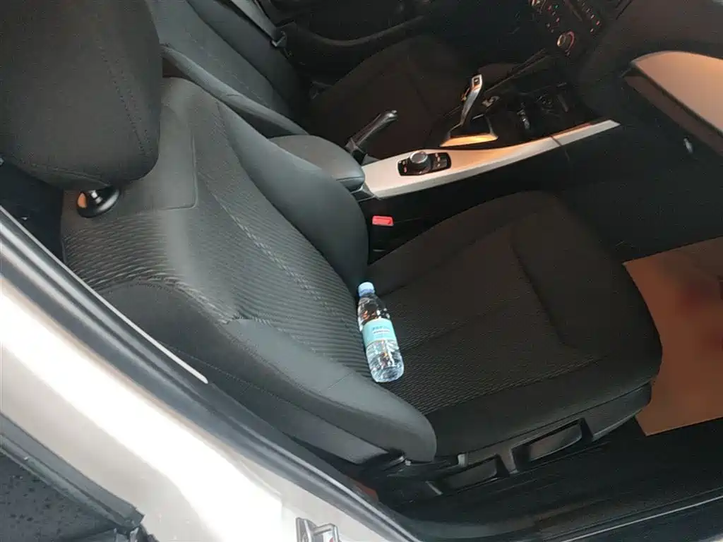 BMW 1 Series 2015 — фото 25
