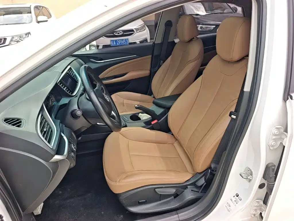 Buick Excelle 2018 — фото 15