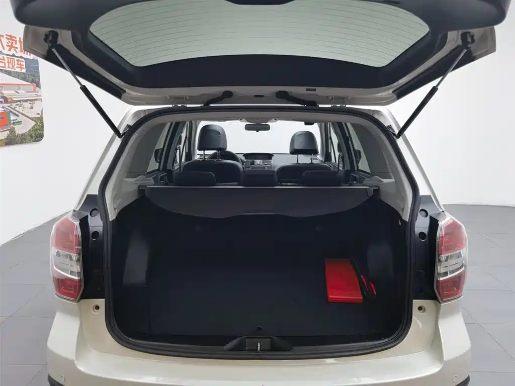Subaru Forester 2014 — фото 16