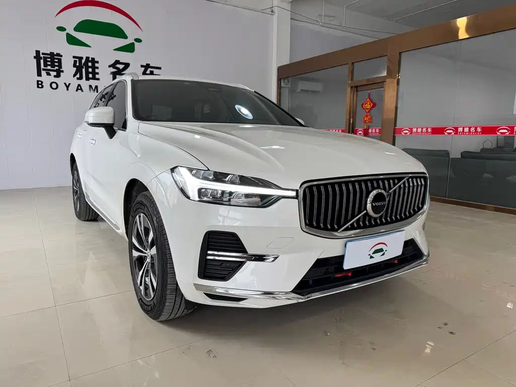 Volvo XC60 2023 — фото 2