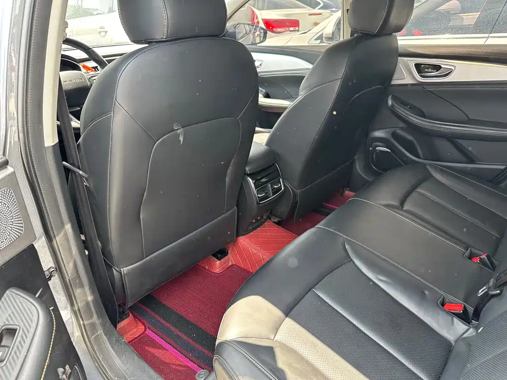 Roewe i6 MAX 2022 — фото 5