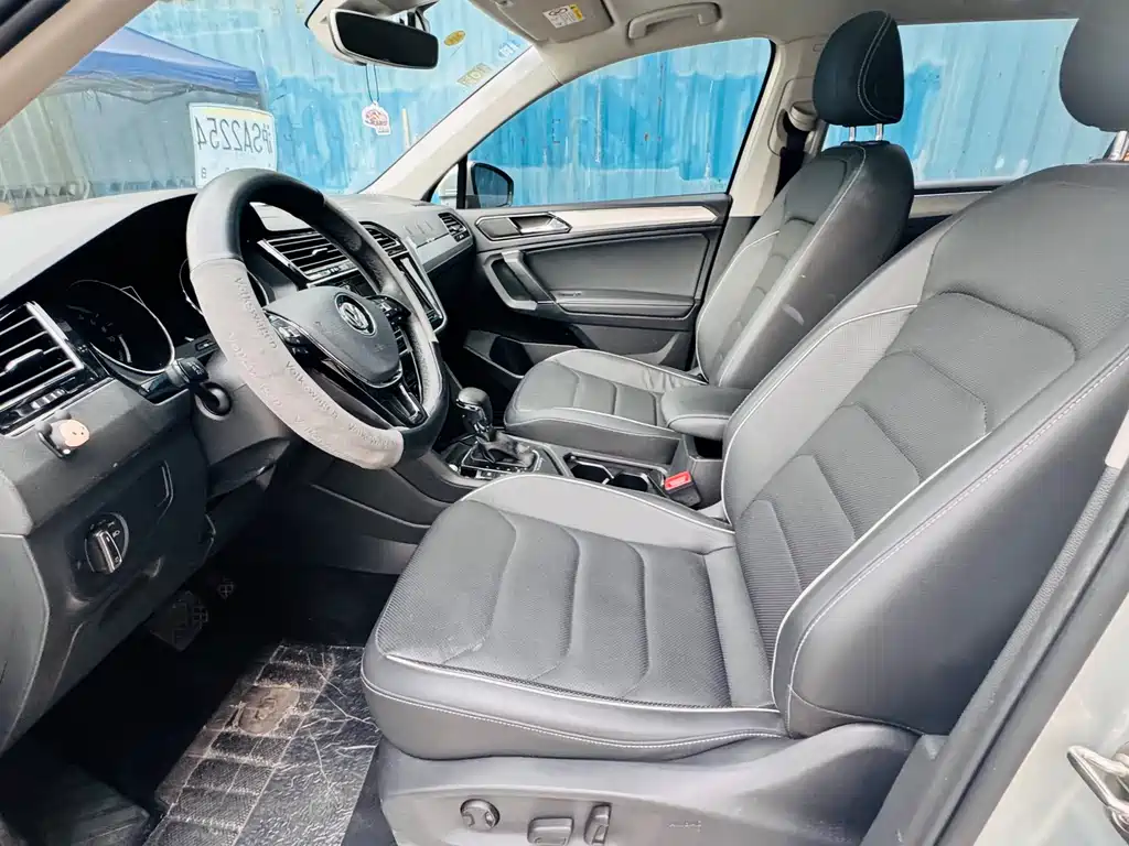 Volkswagen Tiguan L PHEV 2020 — фото 8