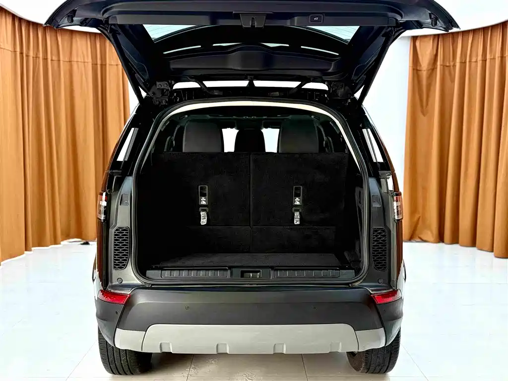 Land Rover Discovery 2020 — фото 16