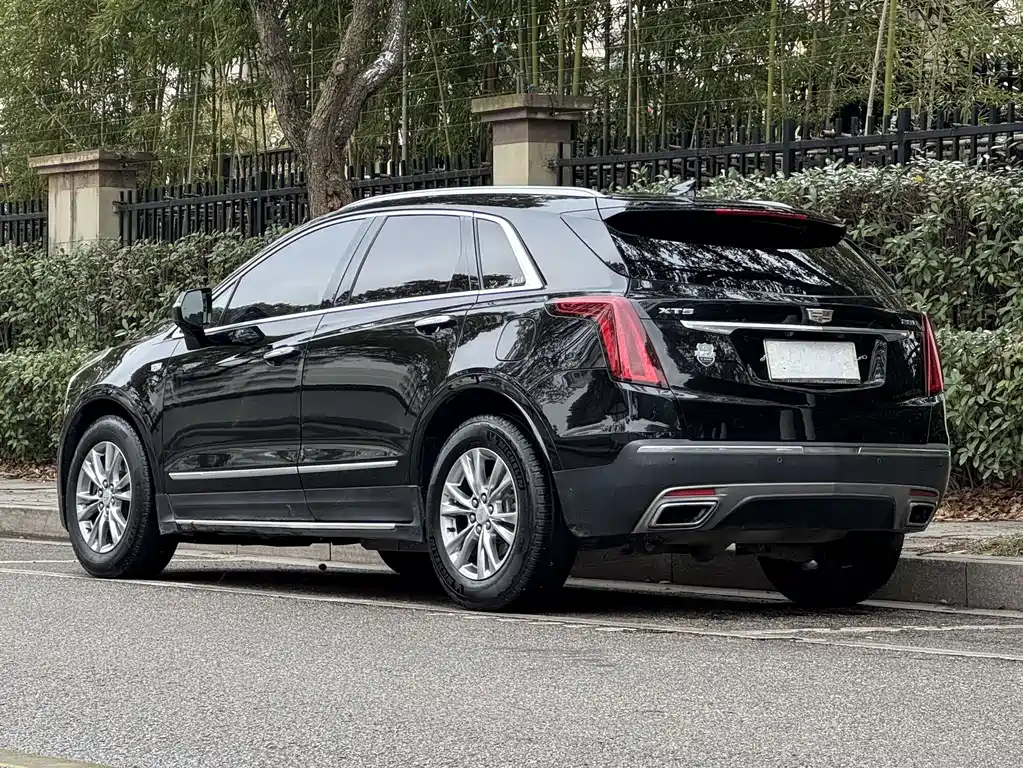 Cadillac XT5 2020 — фото 12