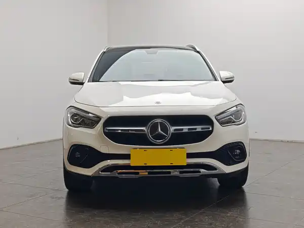 Mercedes-Benz GLA 2021