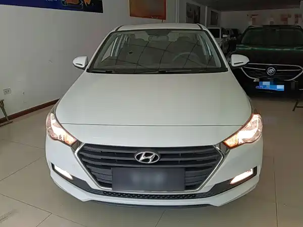 Hyundai Verna 2017