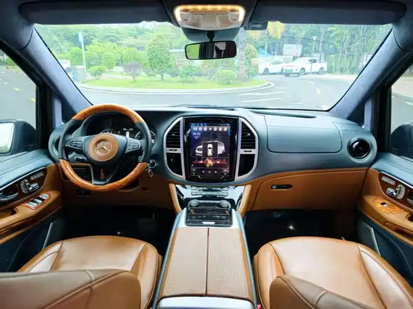 Mercedes-Benz Vito 2023