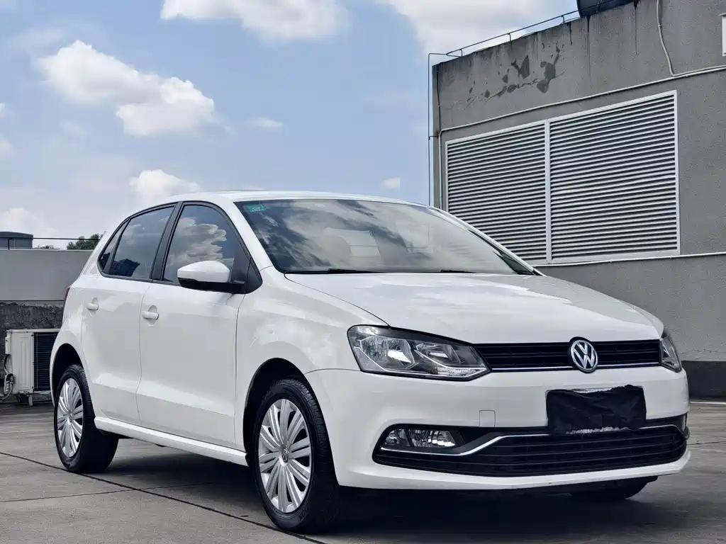 Volkswagen Polo 2016 — фото 1