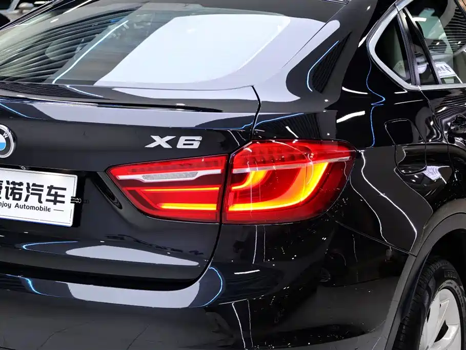 BMW X6 2016 — фото 15