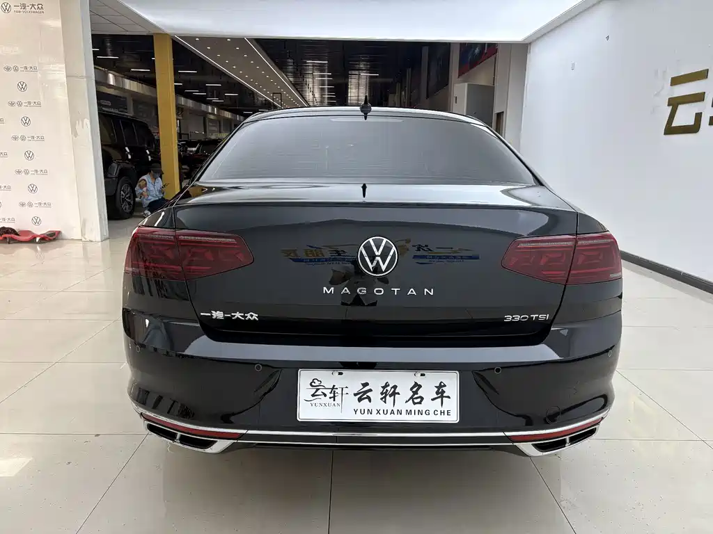 Volkswagen Magotan 2024
