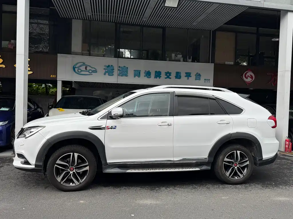 BYD Tang New Energy 2016 — фото 3