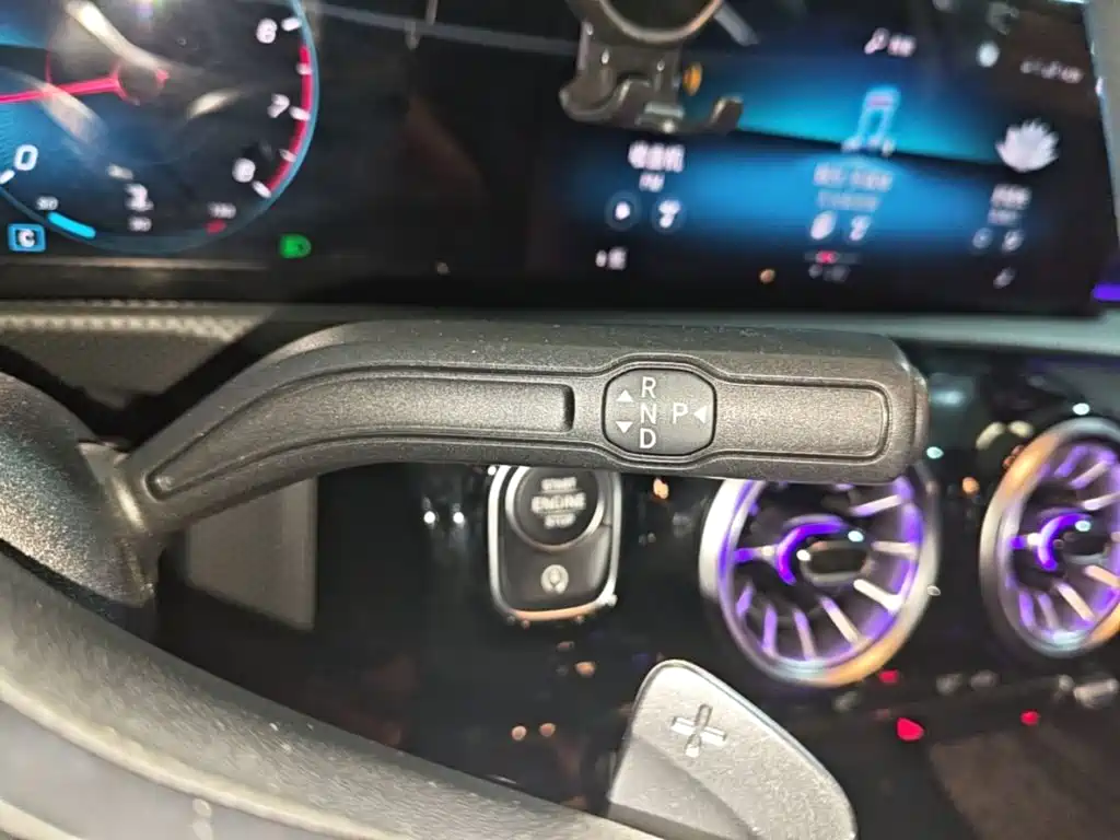 Mercedes-Benz A-Class 2022 — фото 14