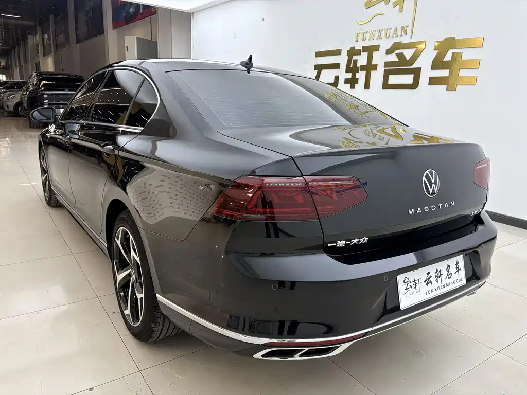 Volkswagen Magotan 2024