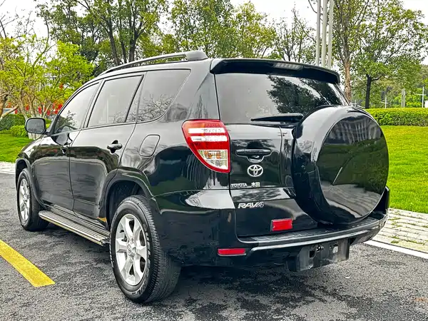 Toyota RAV4 2013