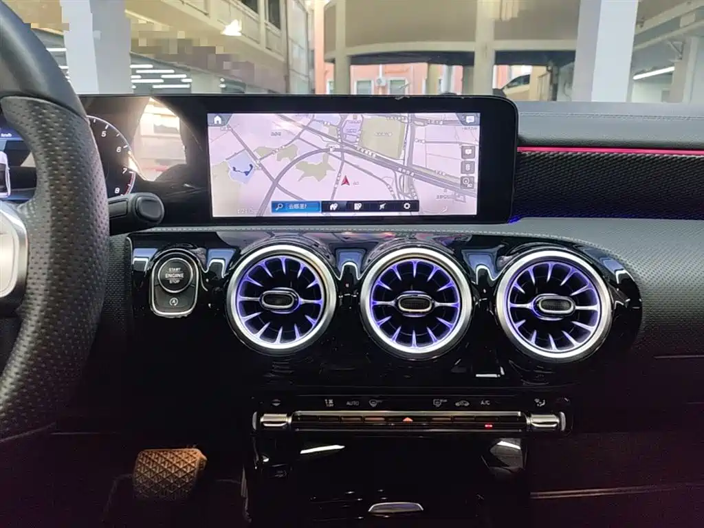 Mercedes-Benz A-Class 2023 — фото 9