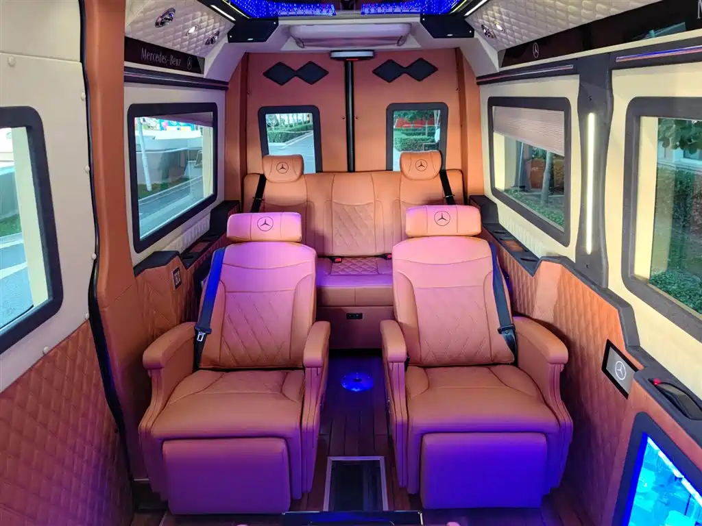 Mercedes-Benz Sprinter 2017 — фото 12