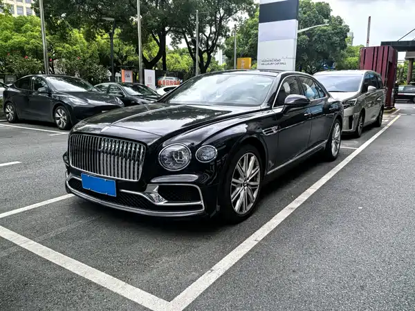 Bentley Flying Spur 2024