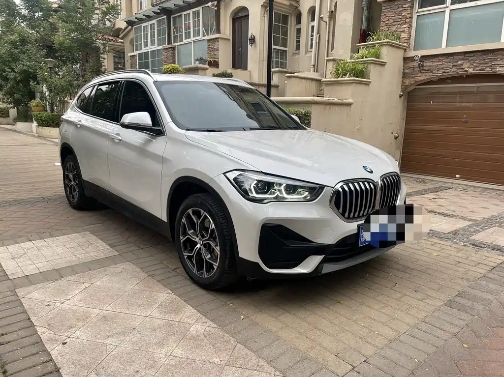 BMW X1 2023 — фото 3