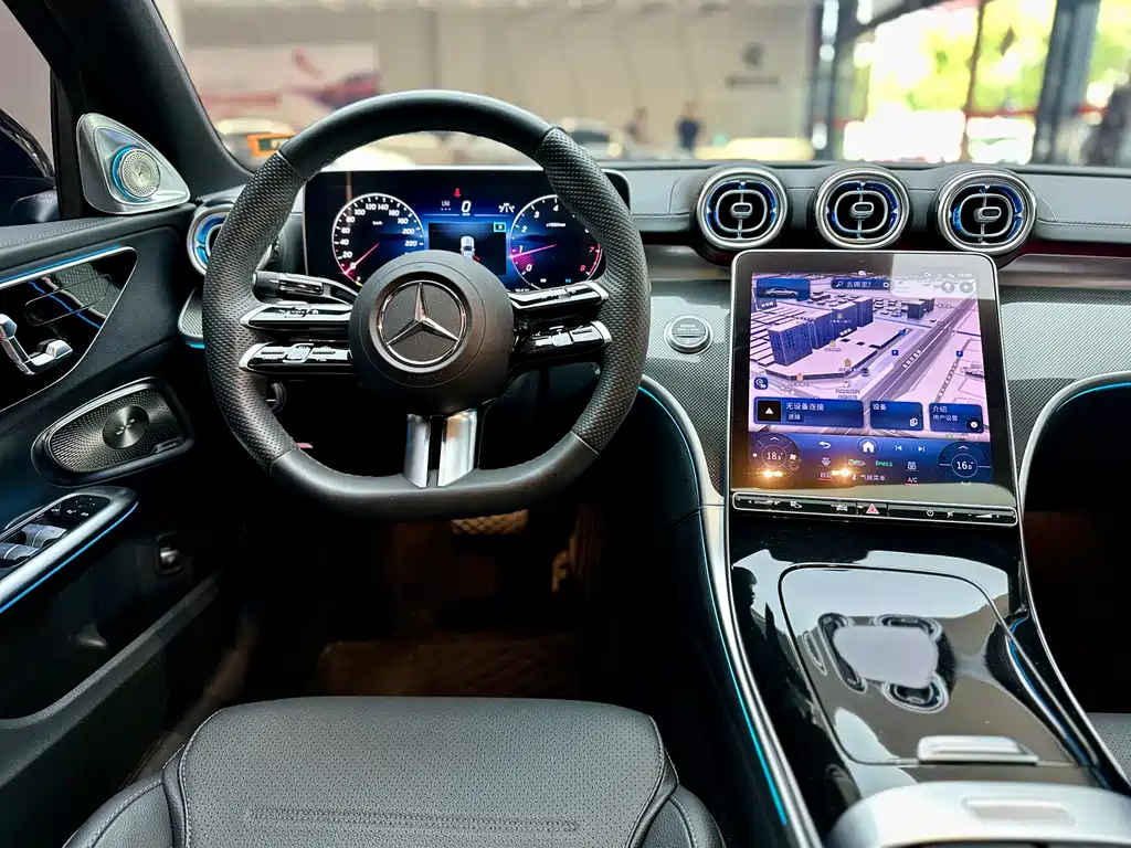 Mercedes-Benz C-Class 2023 — фото 5