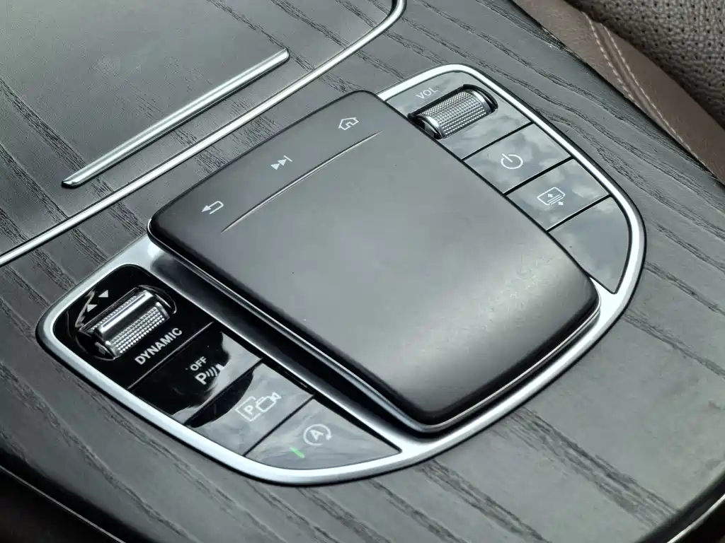 Mercedes-Benz E-Class 2020 — фото 17