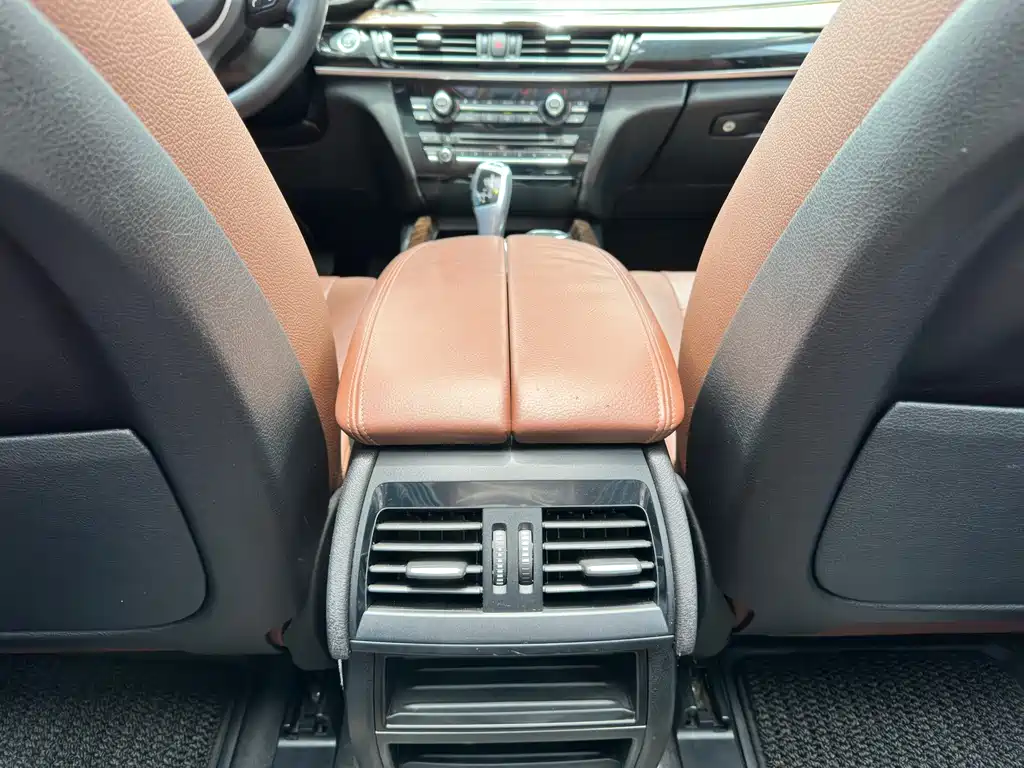 BMW X5 2016 — фото 17