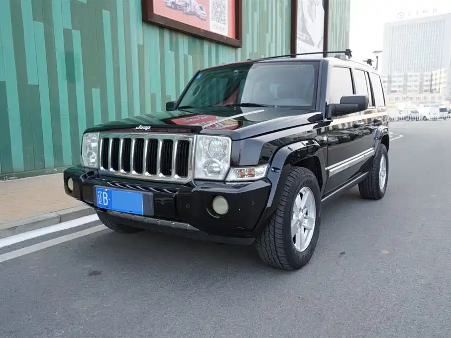 Jeep Commander 2009 — фото 1