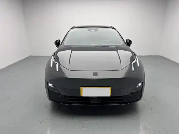 Lynk & Co Z20 2025