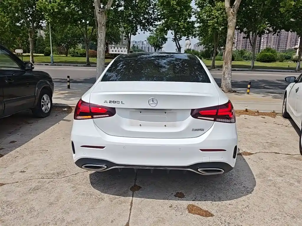 Mercedes-Benz A-Class 2022 — фото 6