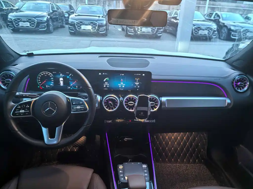 Mercedes-Benz GLB 2021
