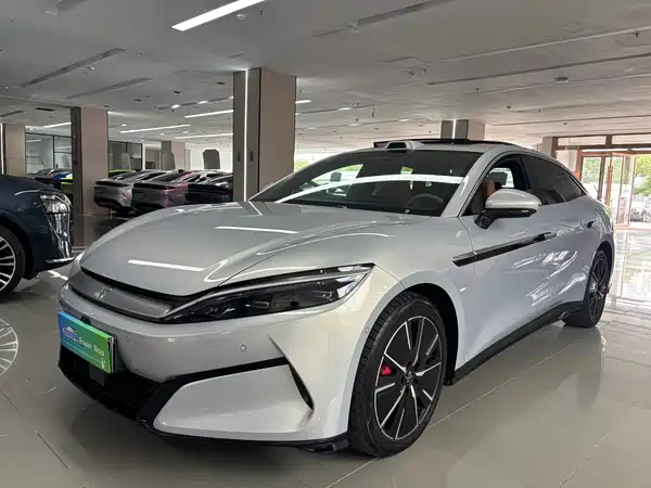 BYD Han L 2026