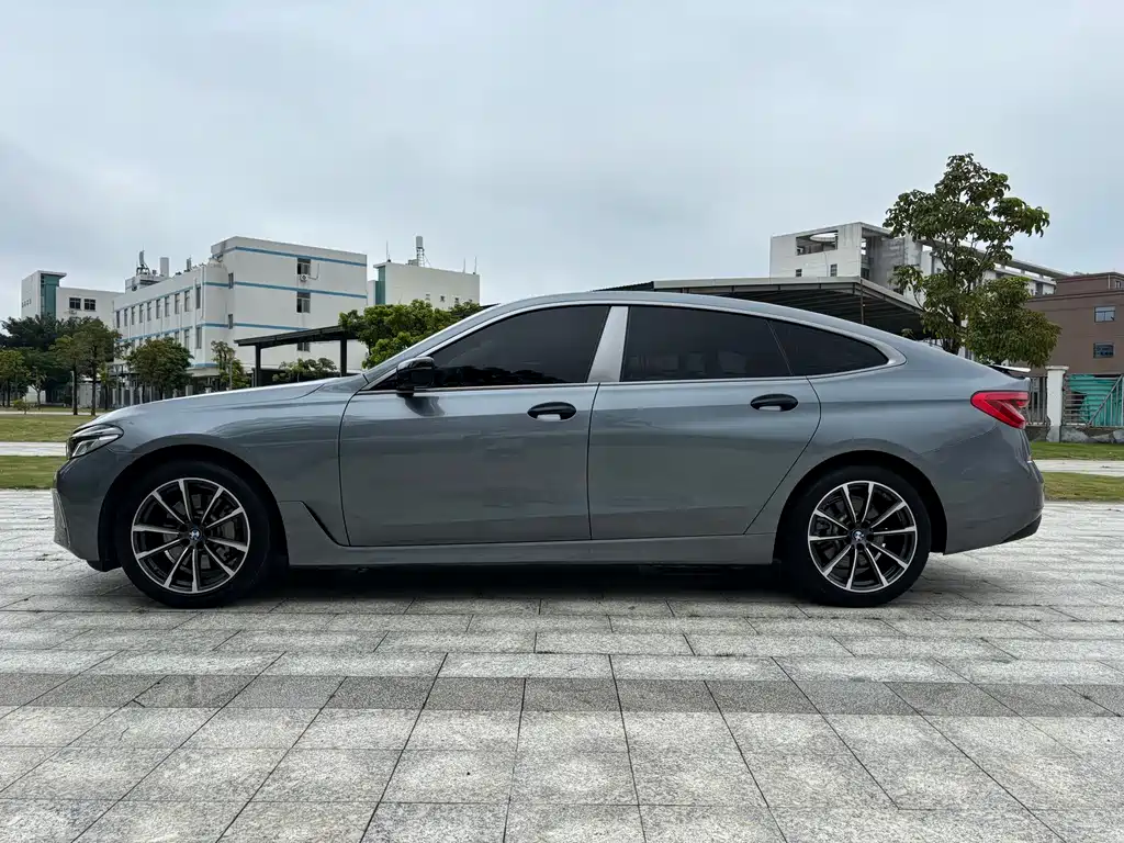 BMW 6 Series GT 2021 — фото 10