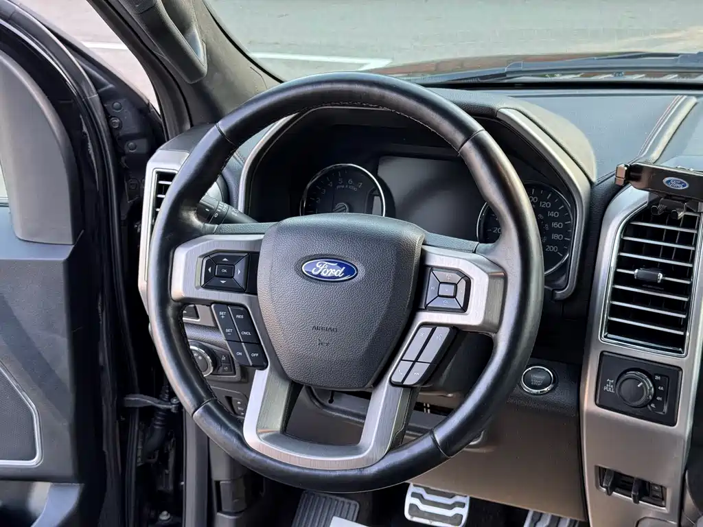 Ford F-150 Raptor 2020 — фото 15