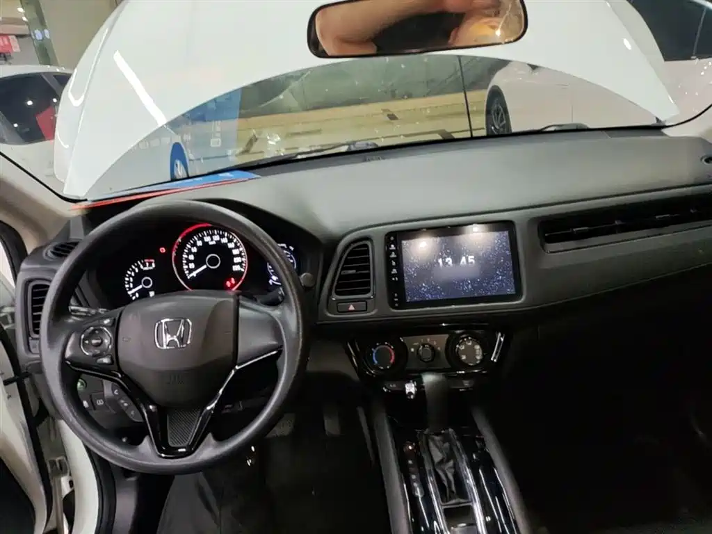 Honda Vezel 2020 — фото 10