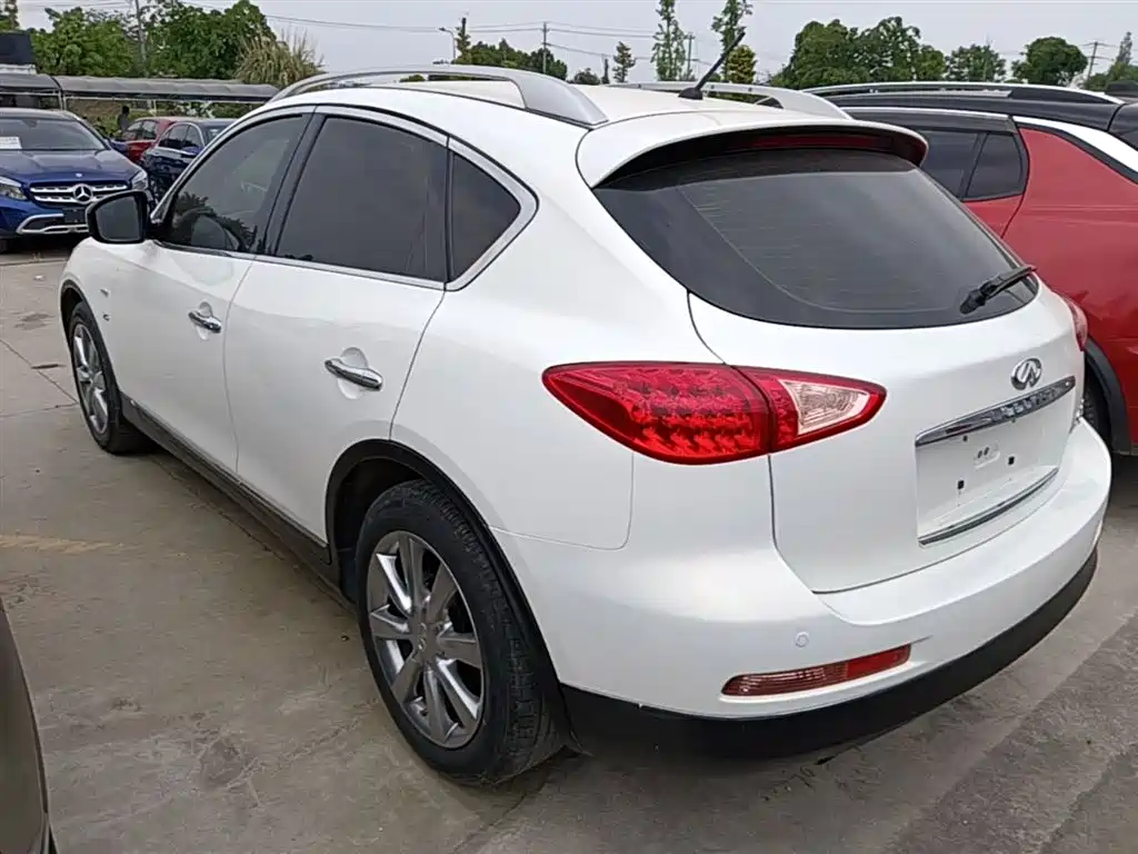 Infiniti QX50 2014 — фото 5