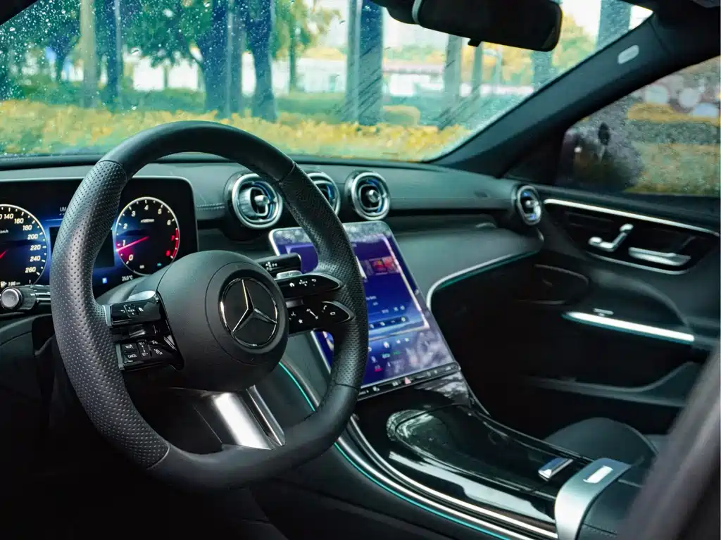 Mercedes-Benz C-Class 2023 — фото 11