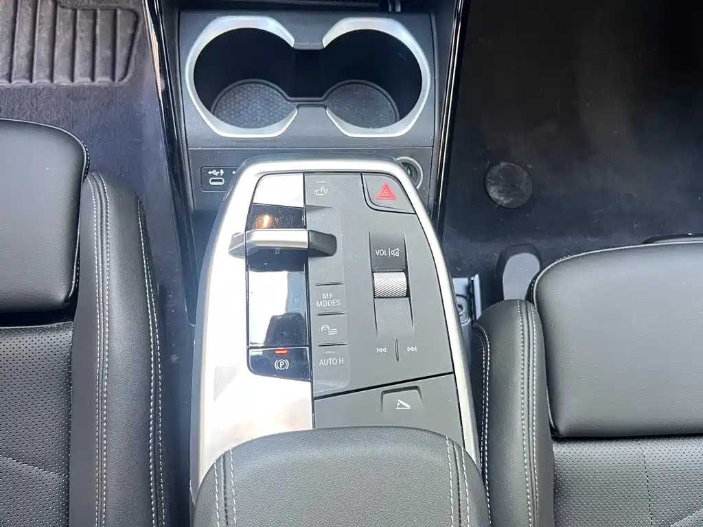 BMW X2 2025 — фото 10
