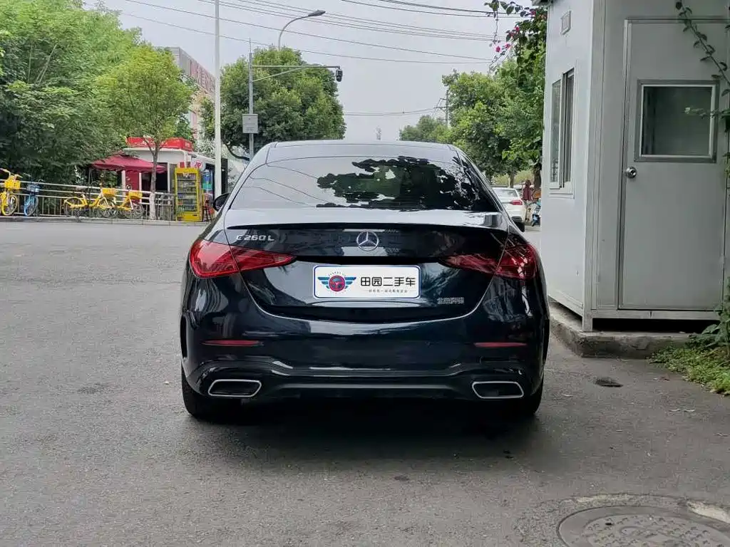 Mercedes-Benz C-Class 2023 — фото 10