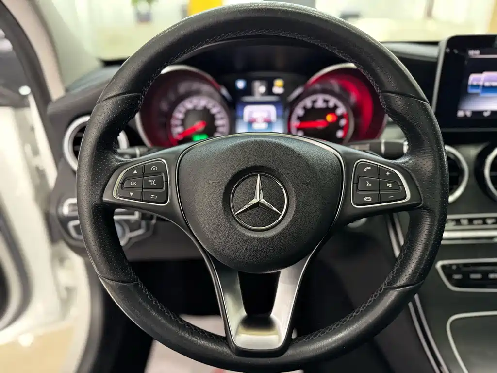Mercedes-Benz C-Class 2018 — фото 4