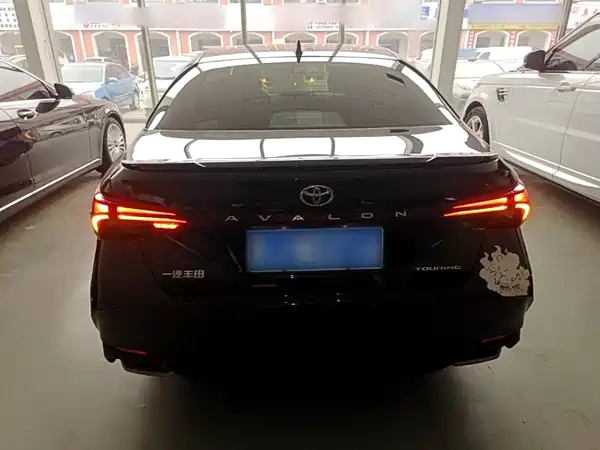 Toyota Avalon 2022