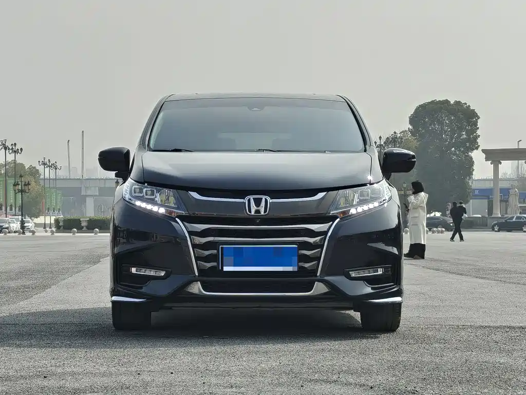 Honda Odyssey 2019 — фото 2