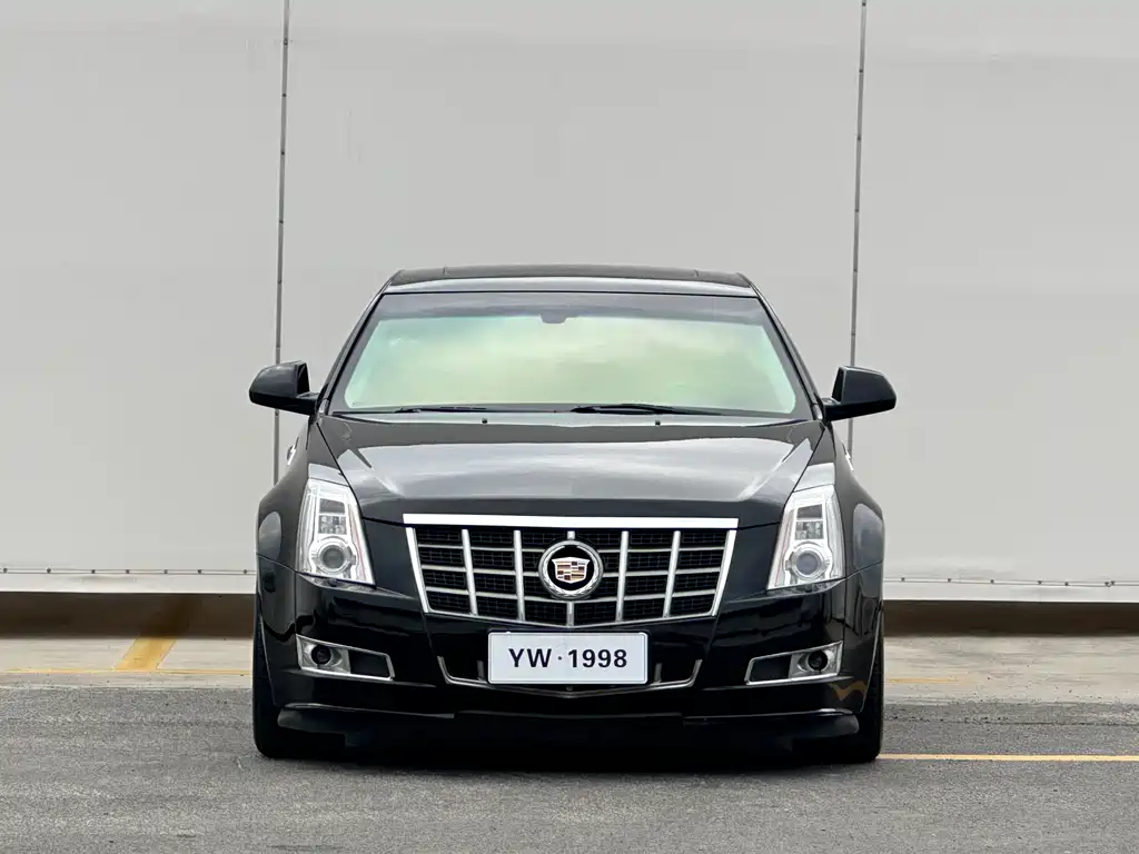 Cadillac CTS 2013 — фото 2