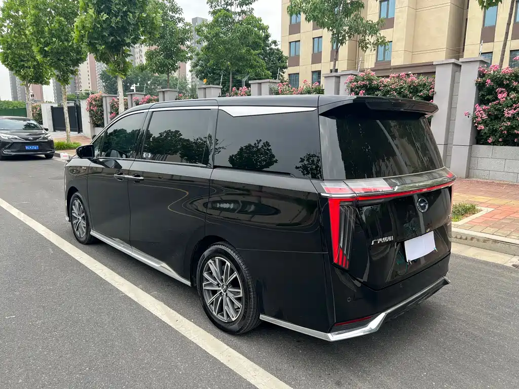 GAC Motor Trumpchi M8 2025 — фото 18