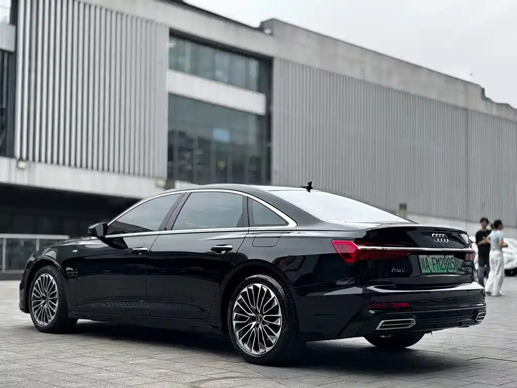 Audi A6L New Energy 2023 — фото 7